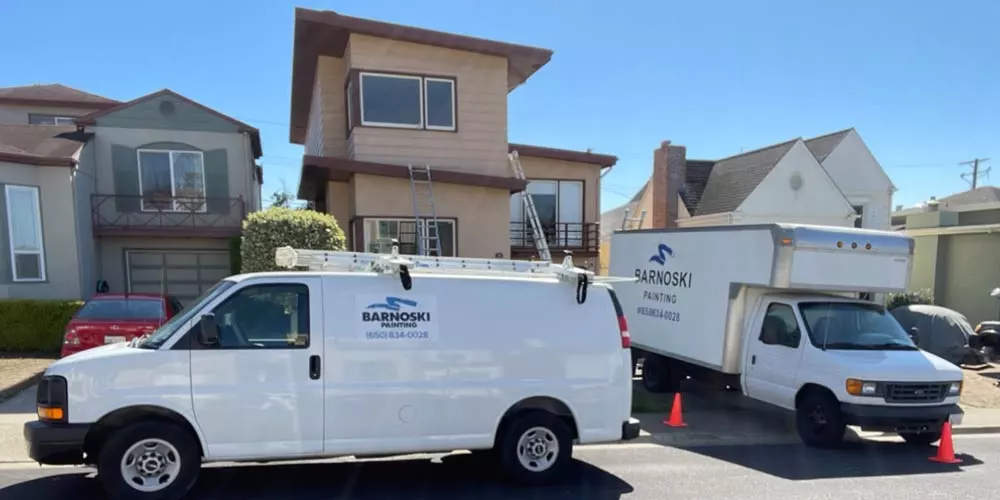 barnoski painting on location in Daly City, CA